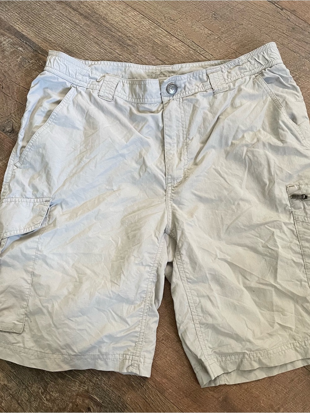 Columbia  Men's Cargo Shorts - Comfortable Everyday Wear